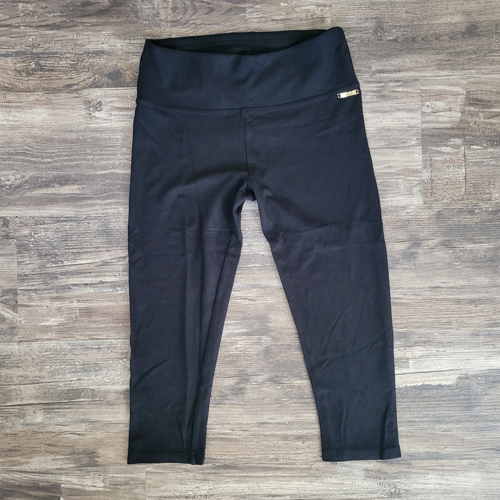 CK Calvin Klein black capri leggings